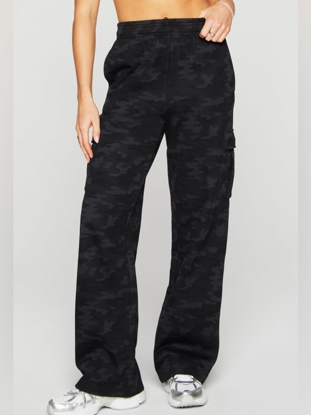(S) fabletics cozy fleece Wide-Leg sweatpants
